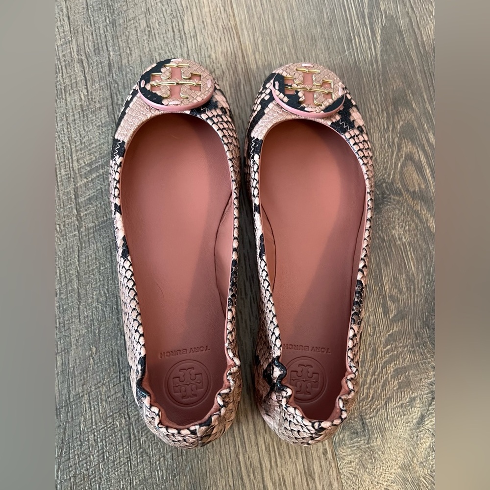 Tory Burch Minnie Travel Ballet Stamped Snake Printed Leather Blush Pink Size 6 - Picture 5 of 11
